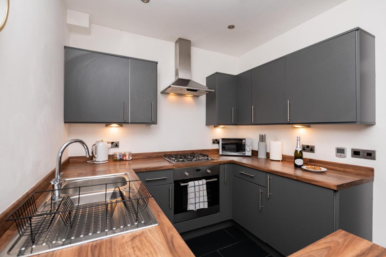 The Croston Balcony Apartment- Promenade, Front And Sea Views Apartment *