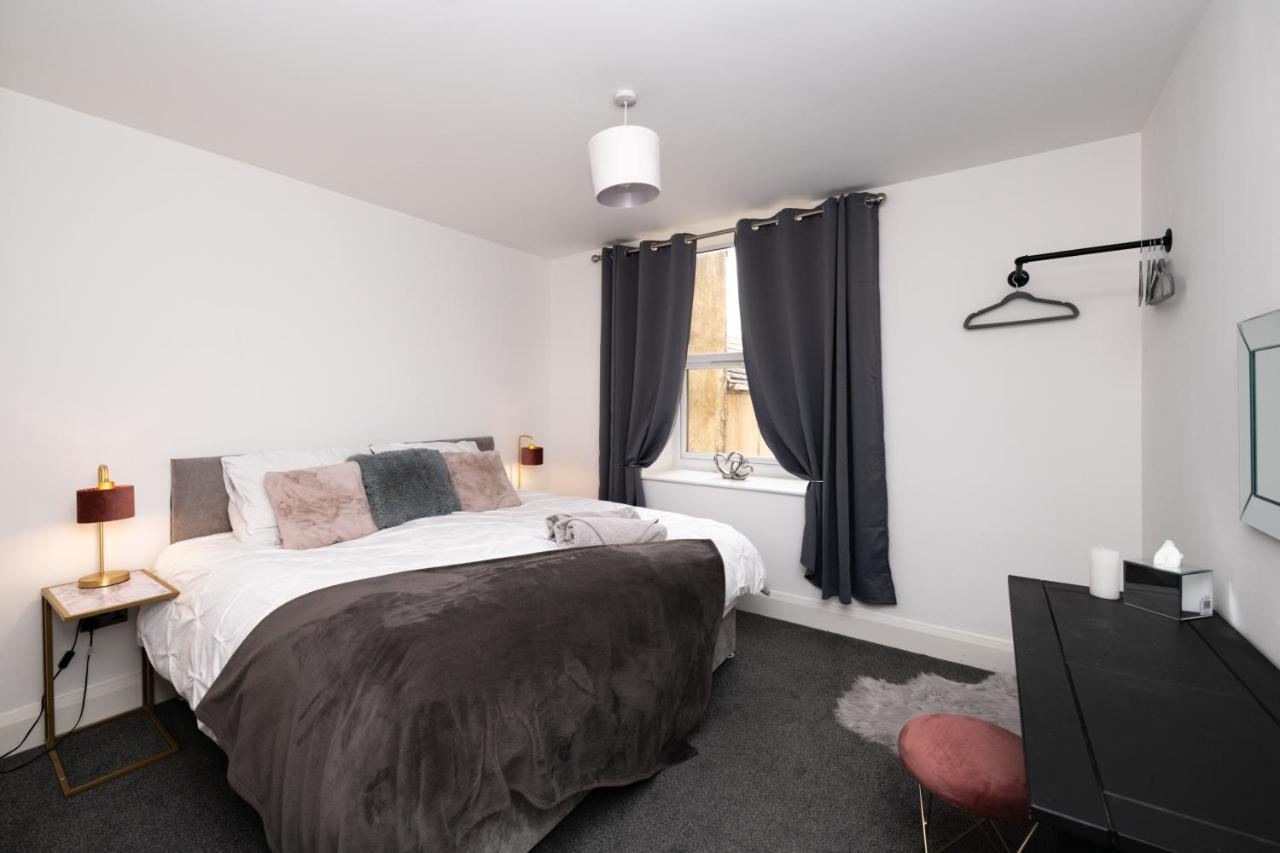 The Croston Balcony Apartment- Promenade, Front And Sea Views